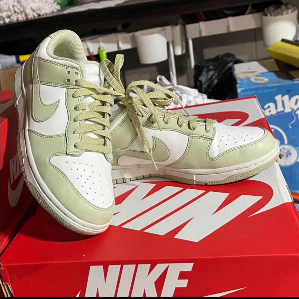 Nike dunk low next nature size 7.5